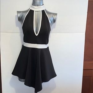 Sleeveless minidress with shorts